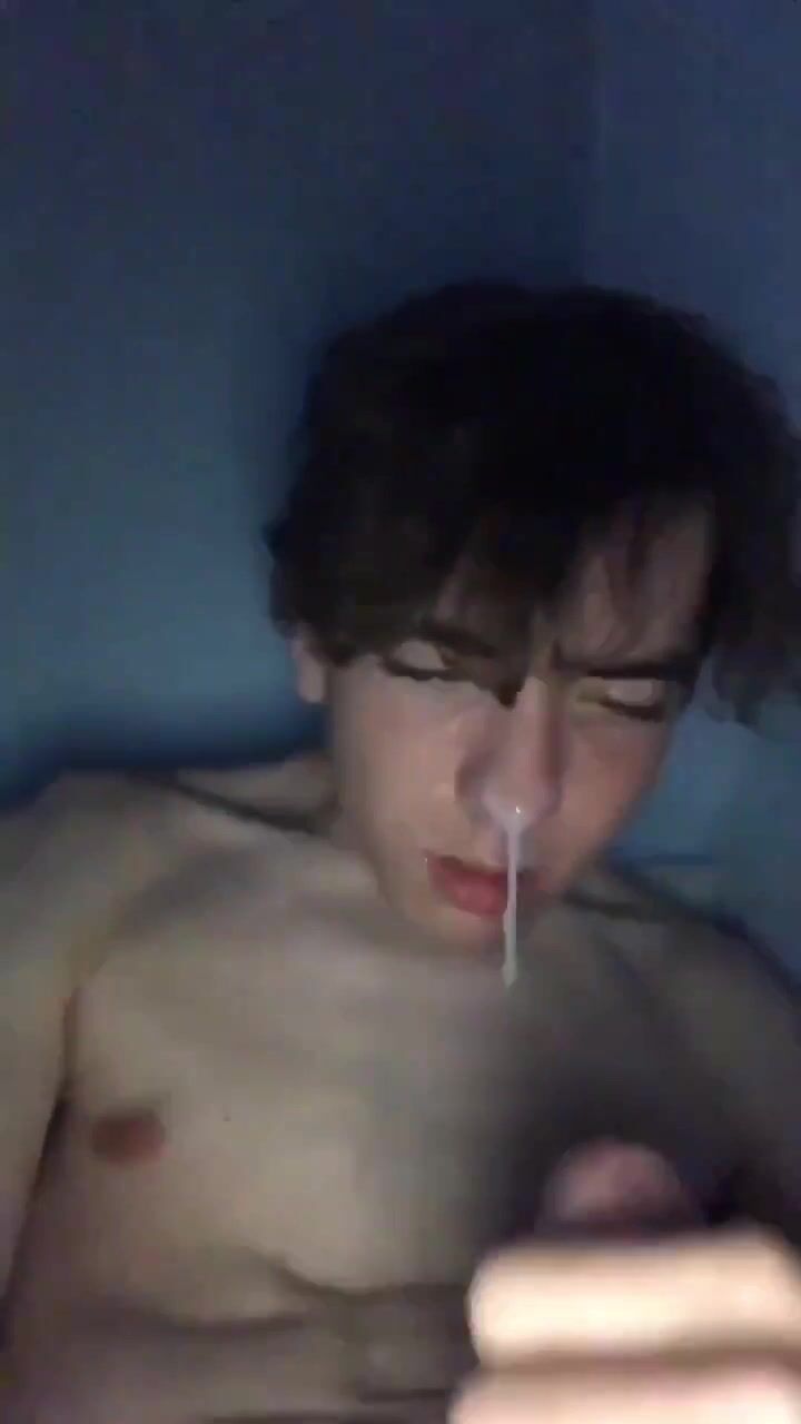 Sessão de masturbação adolescente 20