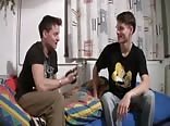 チェコの美少年たちによる複数人ゲイポルノ動画アクション