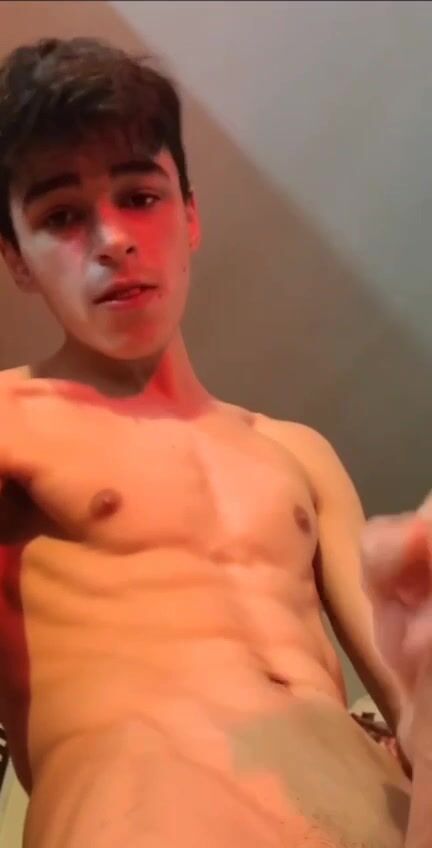 Muscle boy cums quick