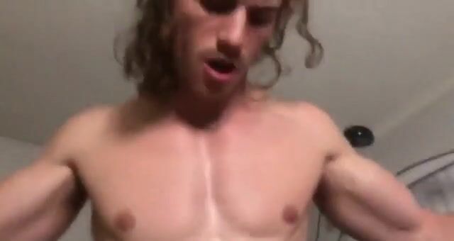 可愛い男が素朴なトゥインクを生でガン突き