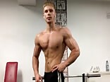 Muscular jock shows off for sexy twink
