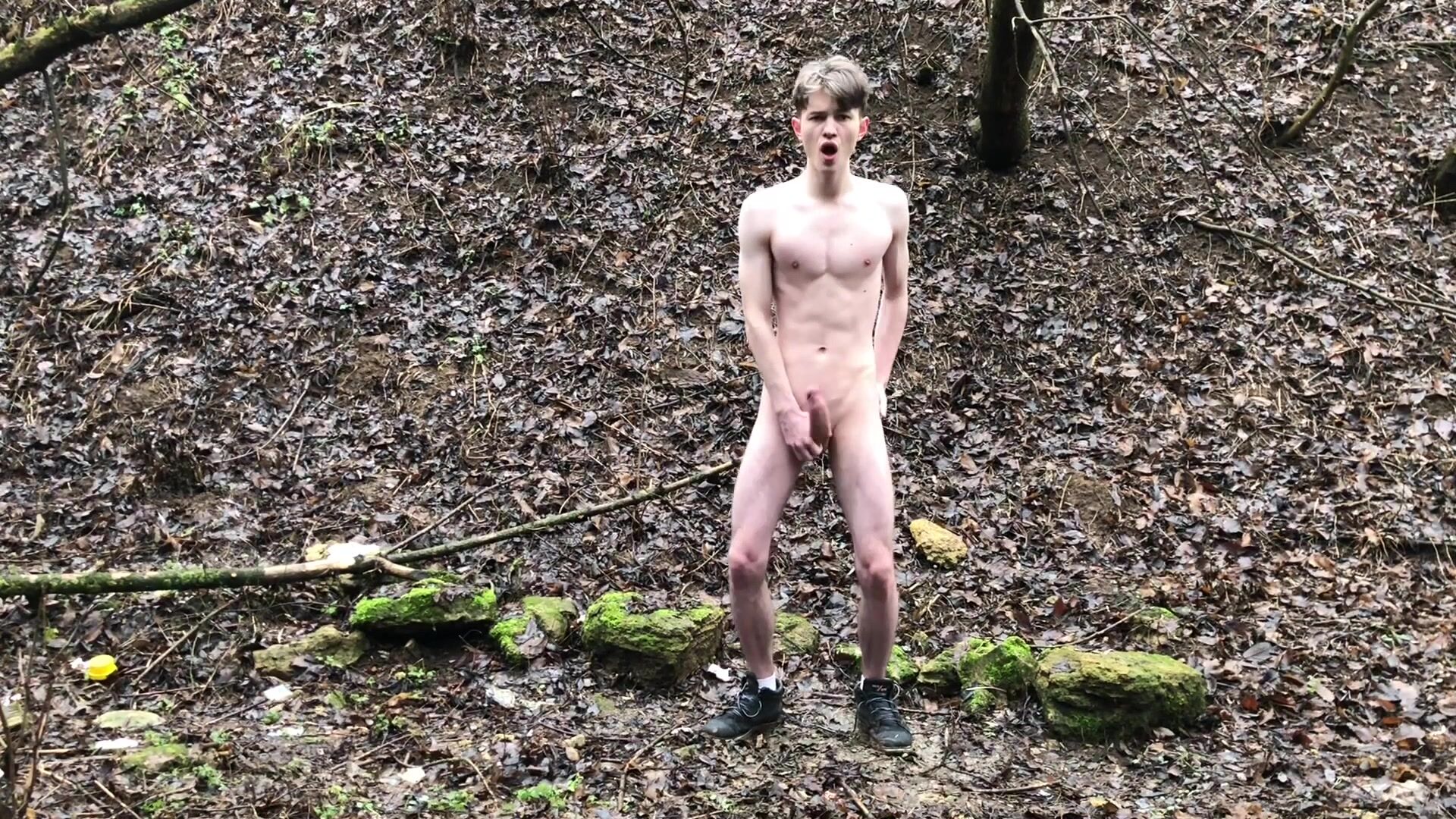 Papa beau gosse tente le dirty talk dominant pour la première fois