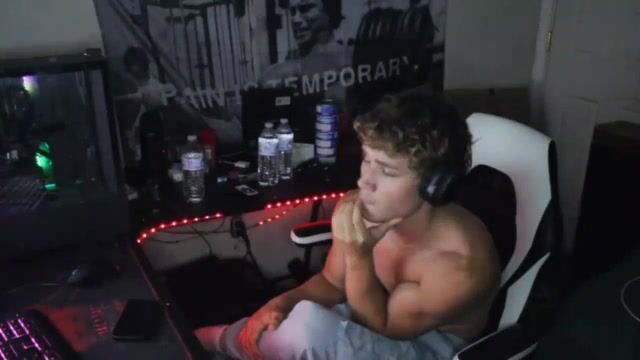 Cam boys porn: nat masturbates hard