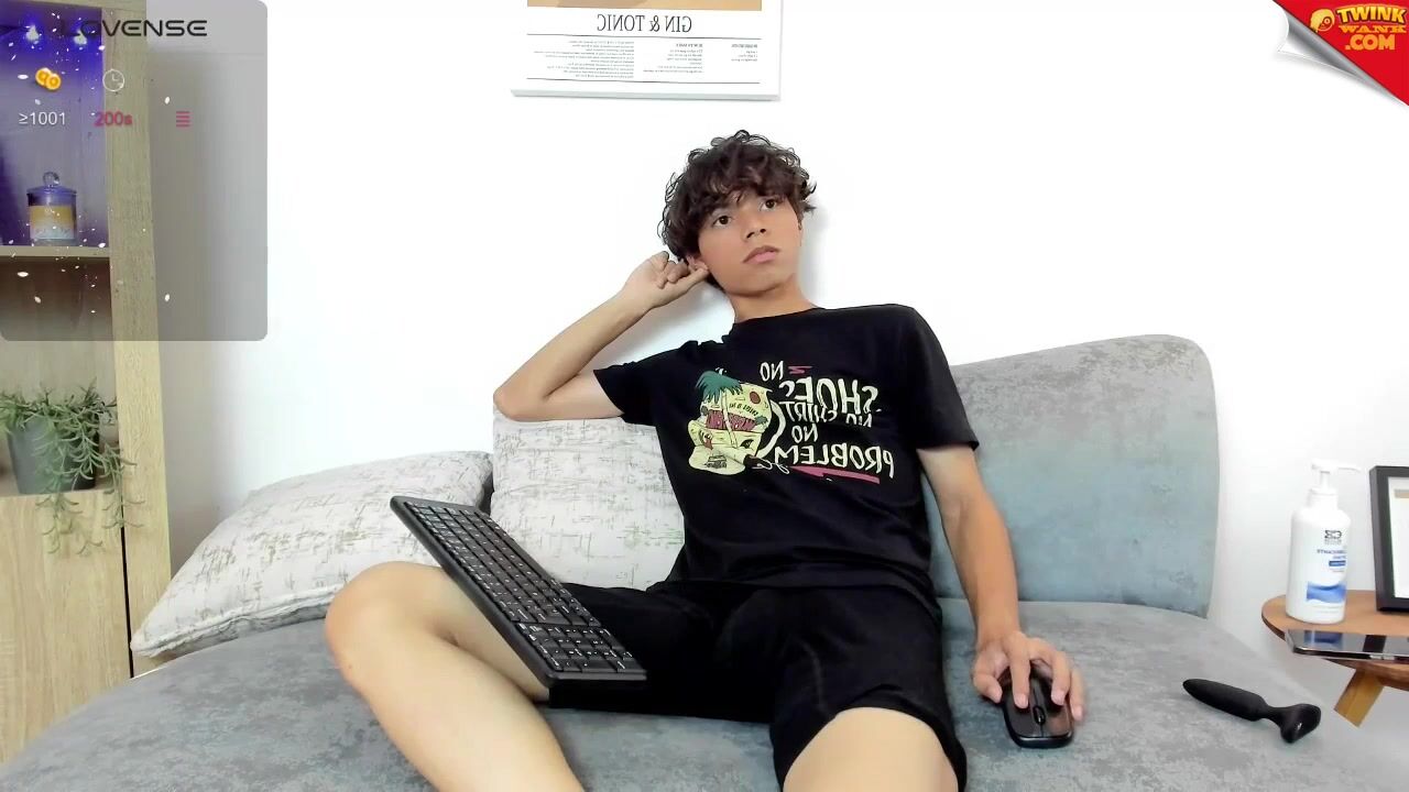 Sexy camboy solo show on cam tube 2