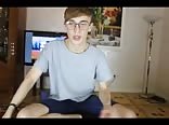 Garçon nerd émission cam