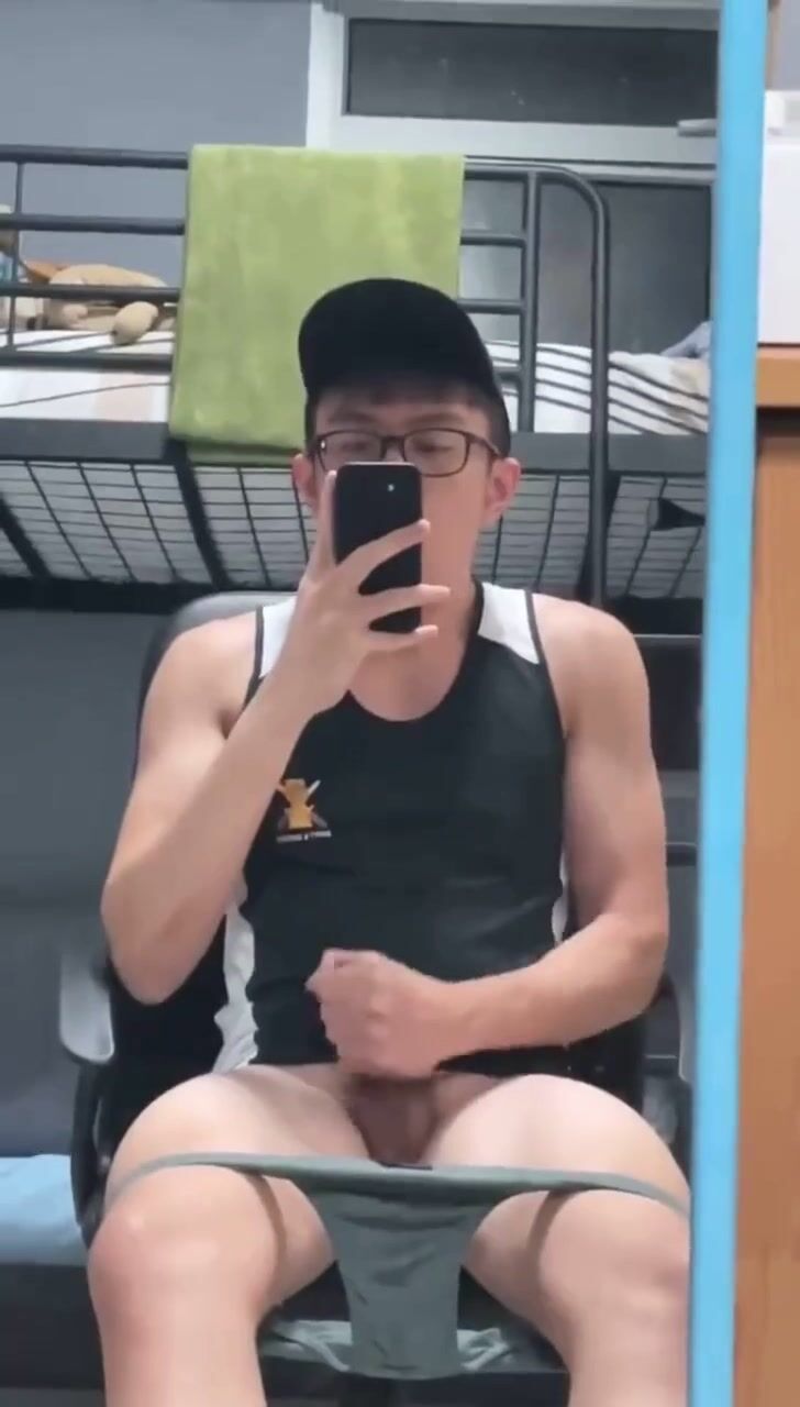 Nerdy sg boy cum