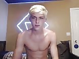 Netter blonder kambodschaner und sein großer schwanz