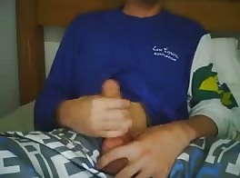 Junge twink wichst hart 2