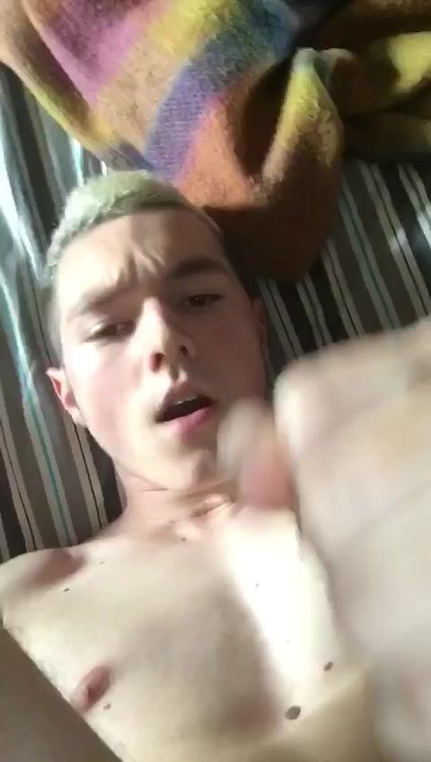 [nt][275] [facecum] small clips of teens, twinks & guys from nt