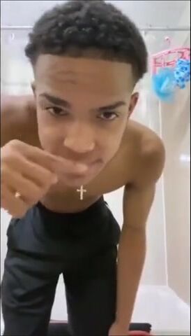 Nubian bro pounds so sexy twink