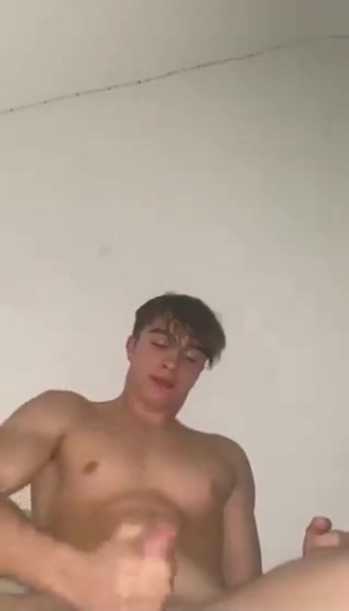 Niedlicher nackter teenager, entblößt 2