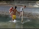 一族：三人の踊る生奴隷少年