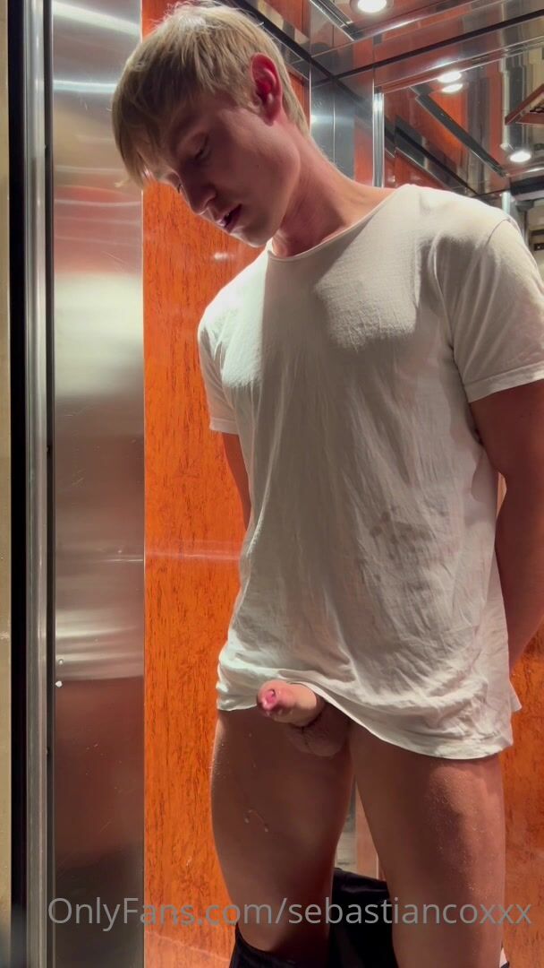Sebastian sem camisinha e gozadas pesadas
