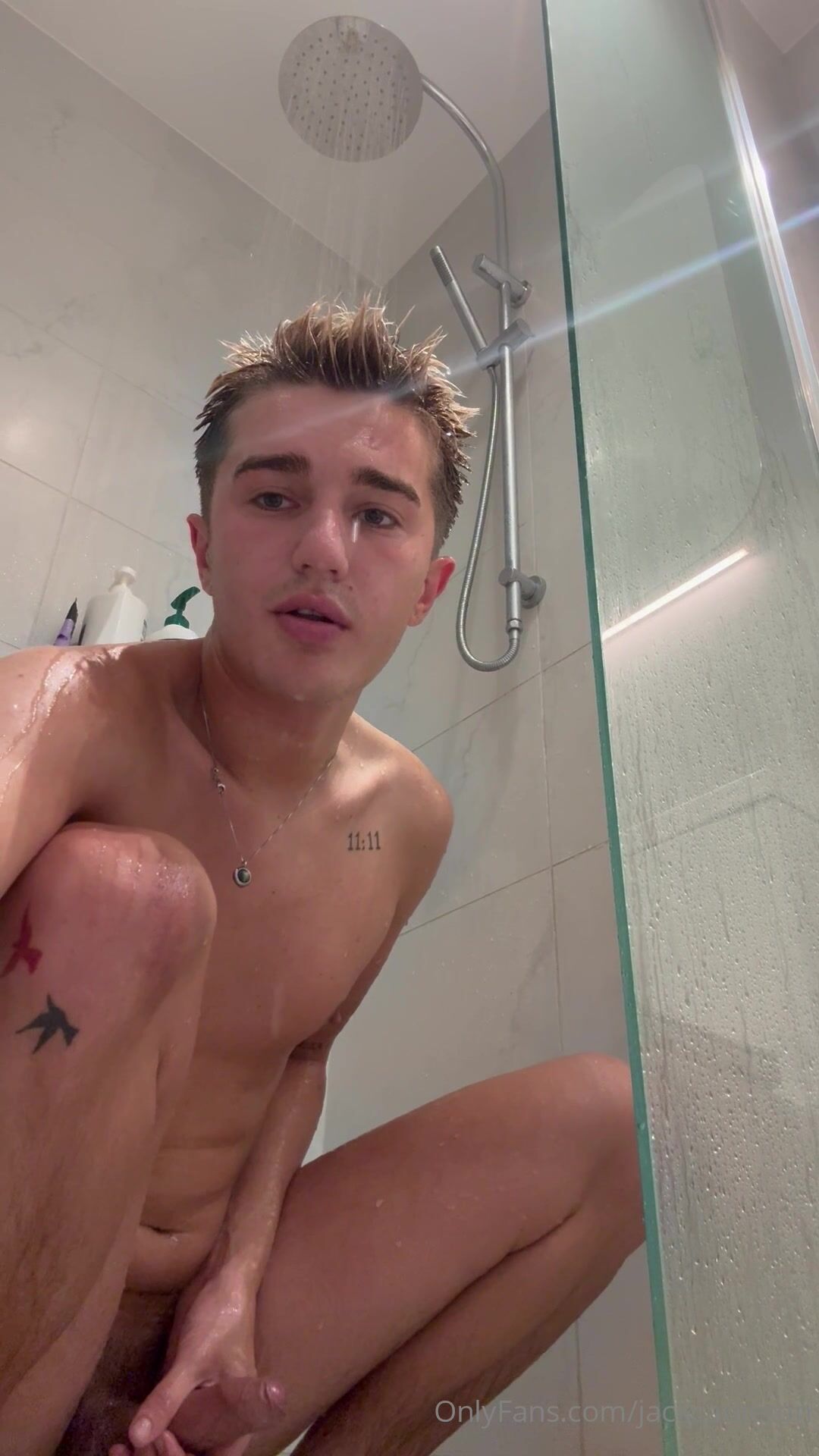 Jackcameron muskel-daddy fickt twink ohne gummi