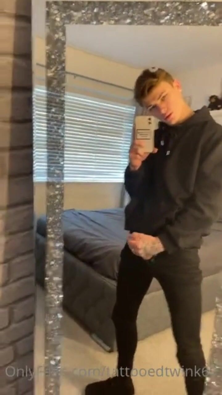 Tattooed twink 69 raw bareback