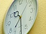 Britischer teen im büro fickt ohne kondom