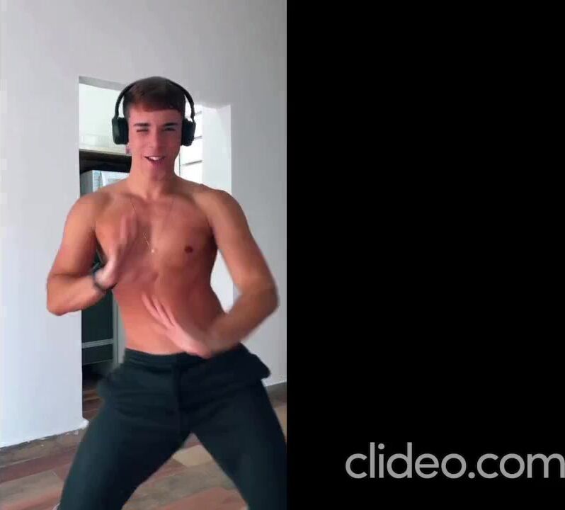 Omg! if he shakes his ass like that while dancing, then how does he...