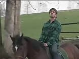 Guris da fazenda se sujam de verdade