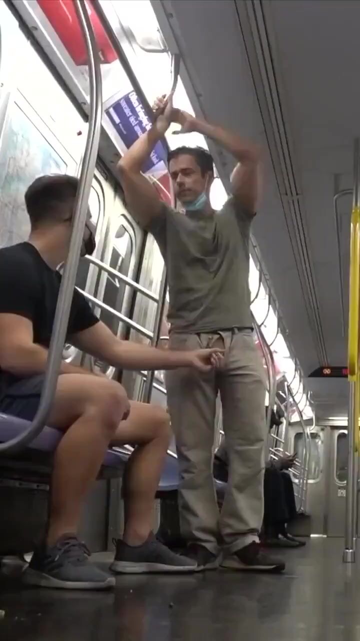 地铁差点被抓