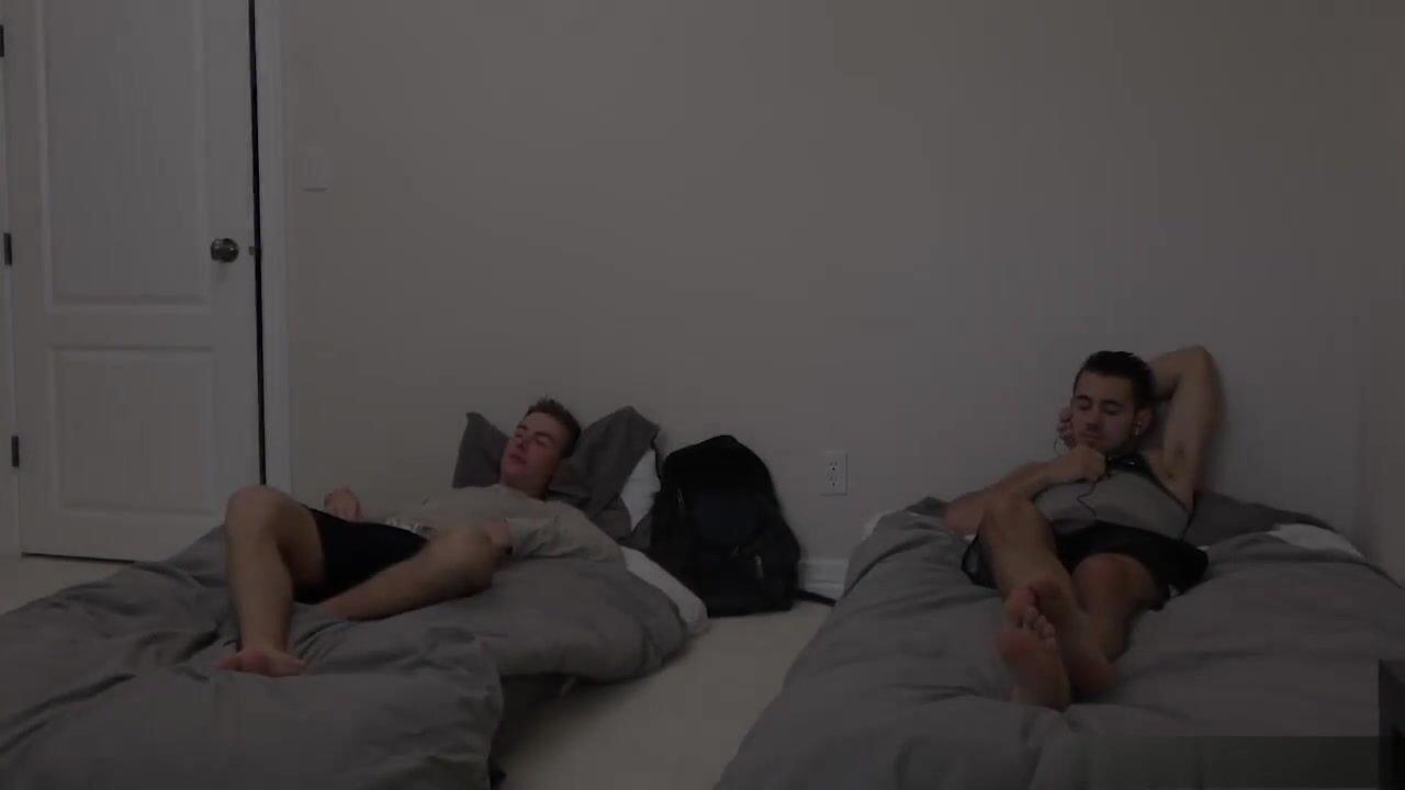 Vidéos de sexe avec beau-père gay - action porno torride