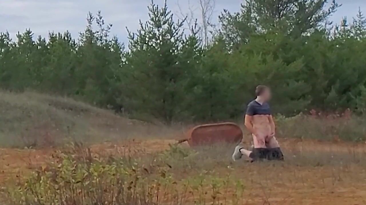 Out for a run and i had to cum