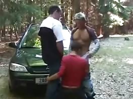Bare outdoor threesome