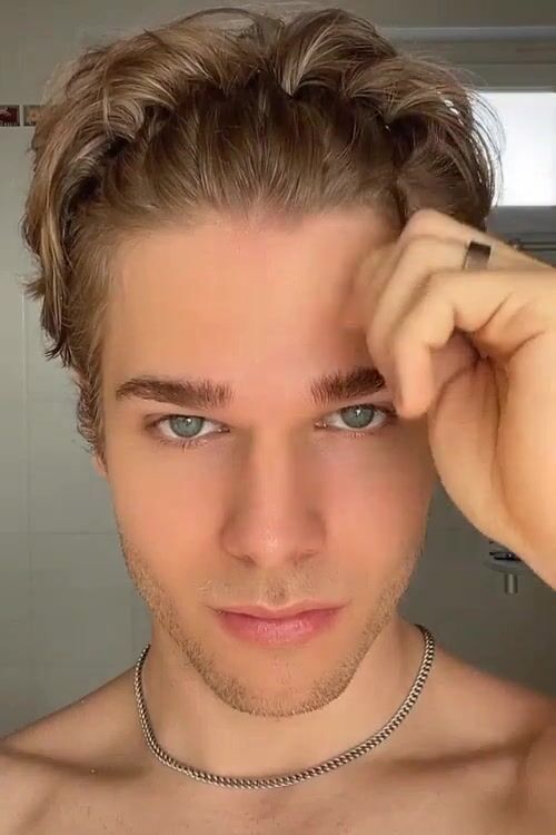 Philipp's twink cock bareback
