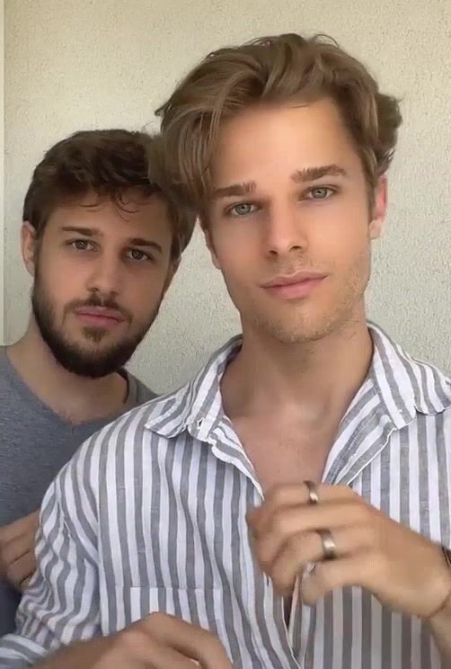 Philipp's twink bareback ride