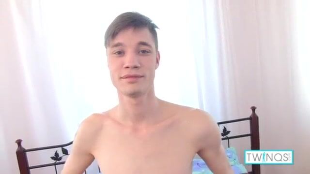 Indigo-passiv spielt geilen jungen für gay-porno