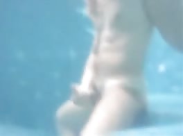 Muscled twink tossed raw in pool
