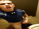 Cum in public toilet 2