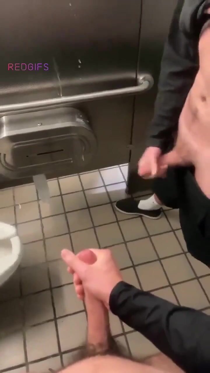 Duo jerk and cum session in public toilet (no sound) boys porn