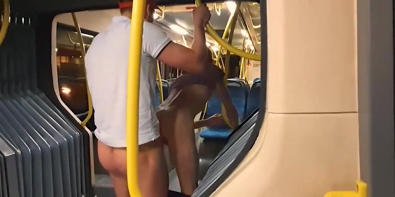 のぞき horny 若い男子