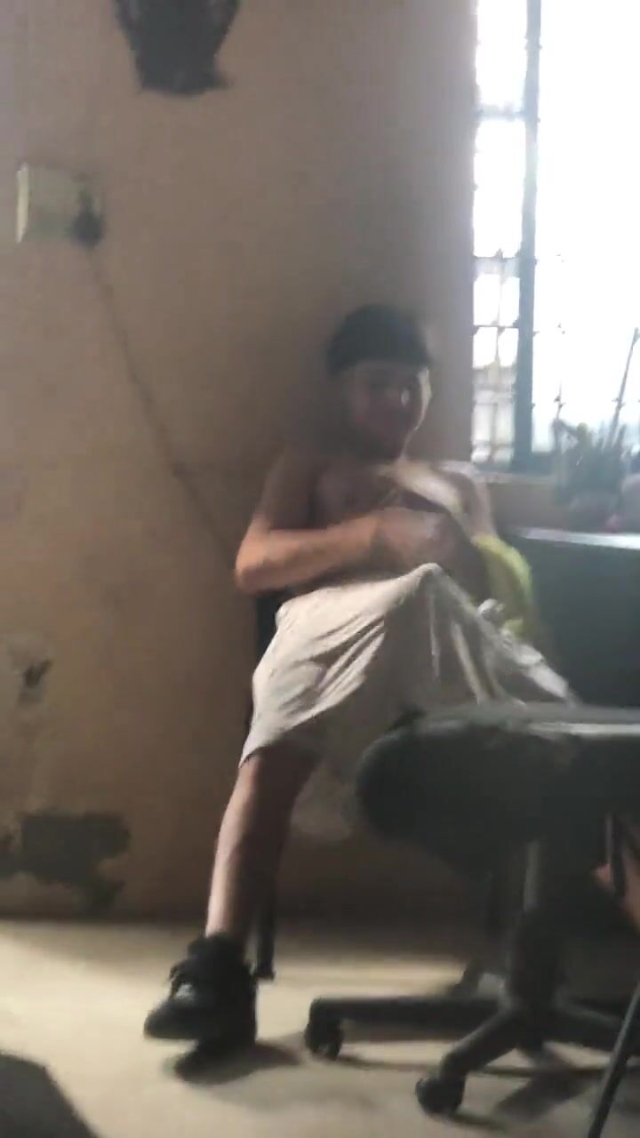 विशाल लंड वाला लड़का ज़ोर से चोदा गया