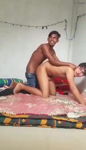 فحول ديسي خام ينيكون بدون واقٍ