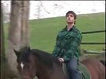 Chico de campo se folla sin condón al chaval