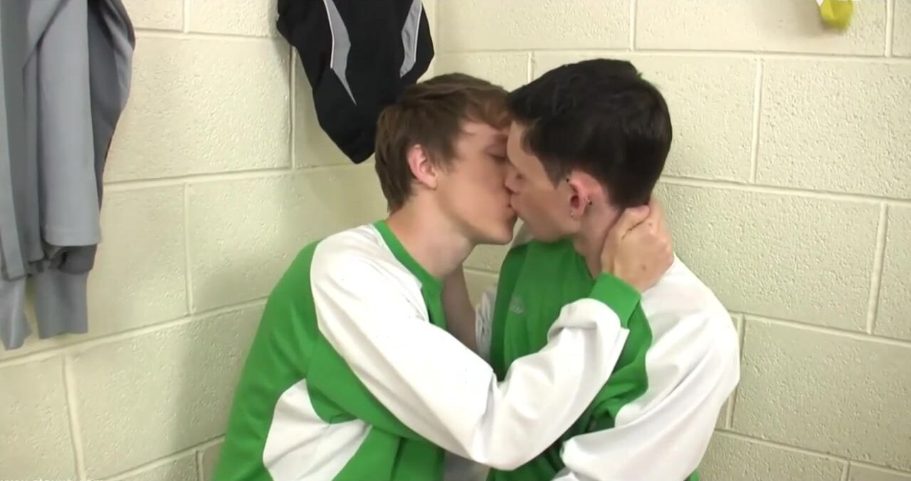 Gay teen raw locker room romp