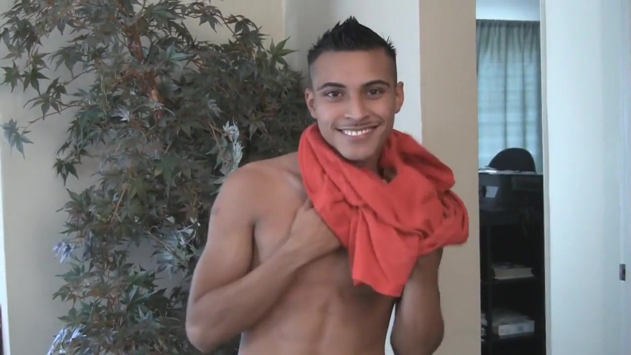 Reluck guy twink porn sexy play