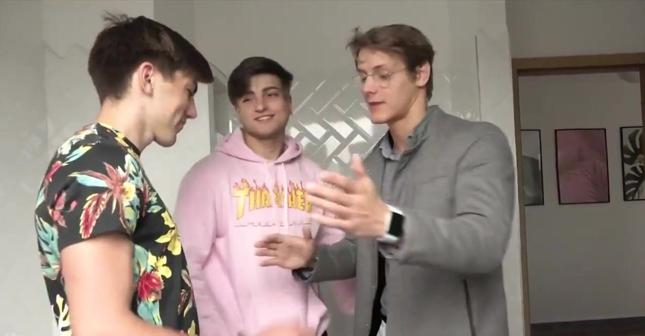 Gay porn videos: rent an apartment hookups