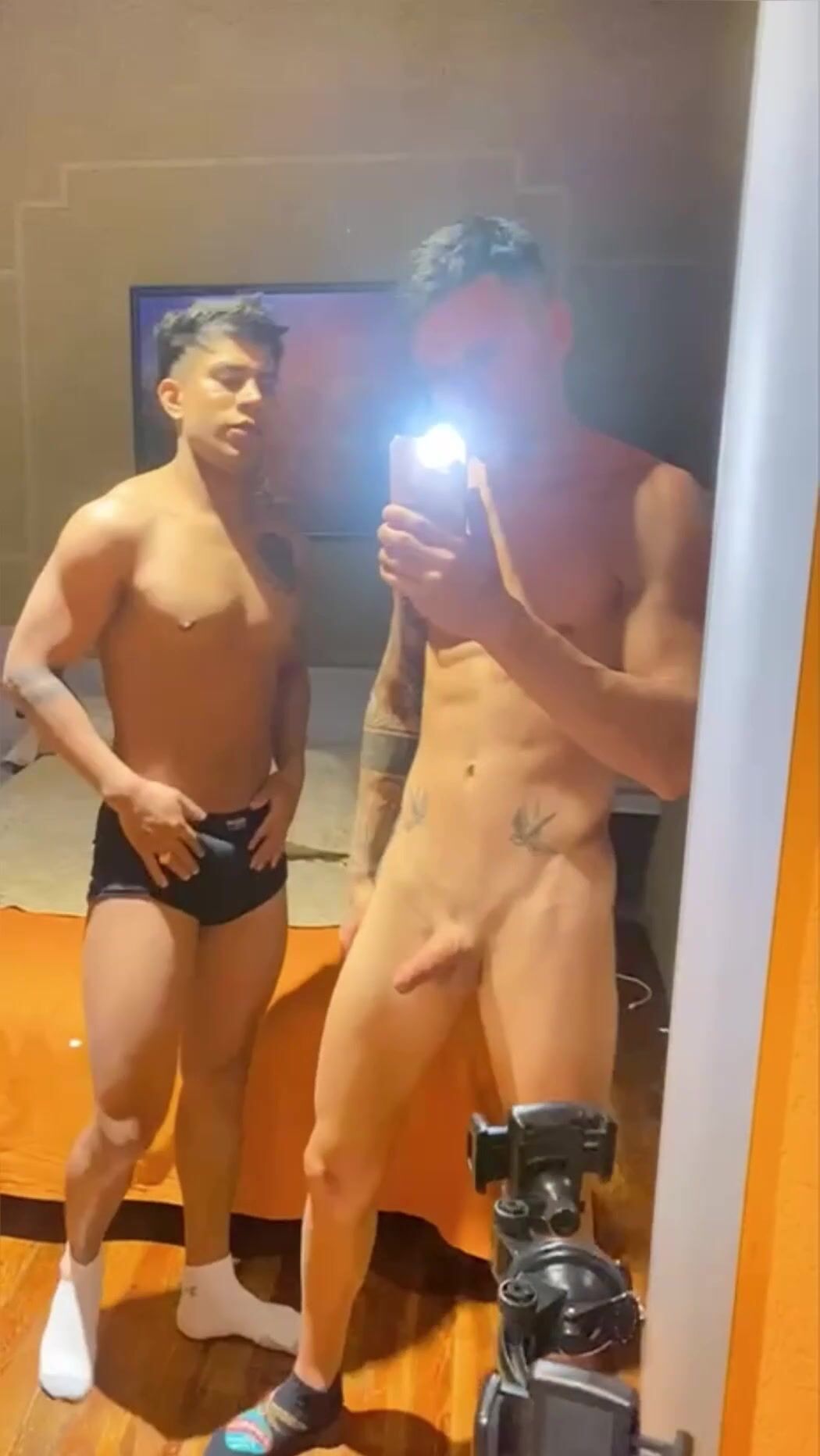 Ricardoenrike肌肉爹地无套鸡巴实战