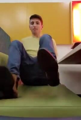 Cafe wank gets risky