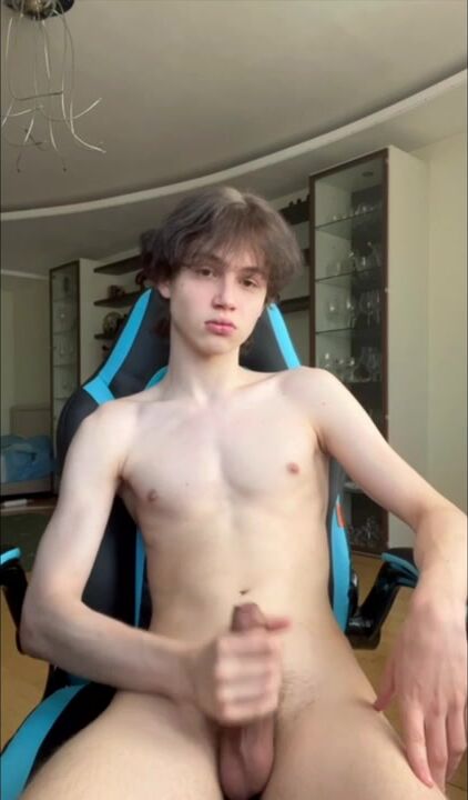 Jacob cums hard for his german fans