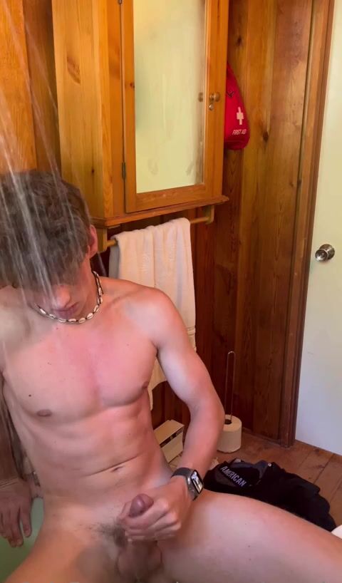 Rubax video - hot dude connor bashes his boner in the bath
