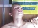 俄罗斯男孩训练可爱的同性恋青少年
