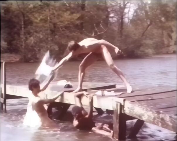 Sacré collège - vintage gay porn videos