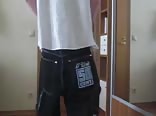 Ado se branle après l'école 4