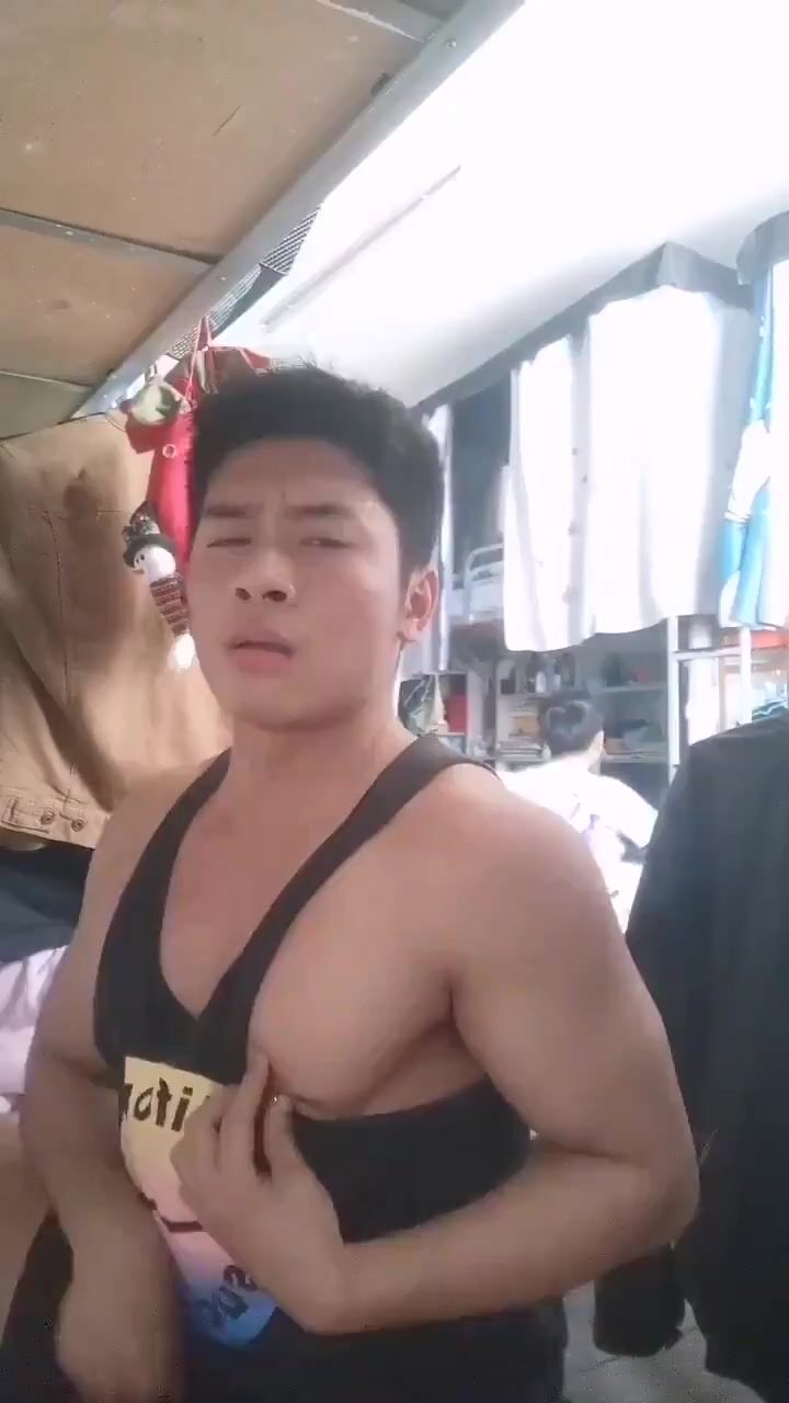 Bareback twink daddy muscle cock roommate creampie