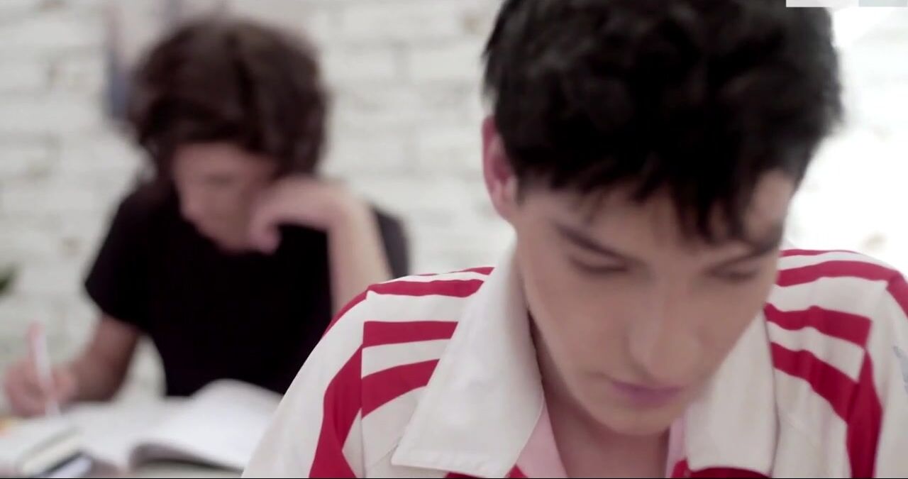 Vídeos pornôs gays de amor escolar entre adolescentes