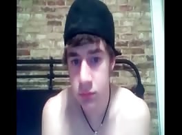 18yo camboy selfsucks hard