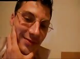 Twink vend son cul musclé sans capote à papa contre cash